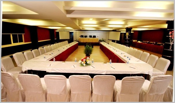 party hall in lucknow